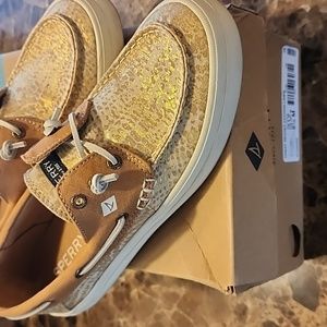 GORGEOUS LIKE NEW Sperry!